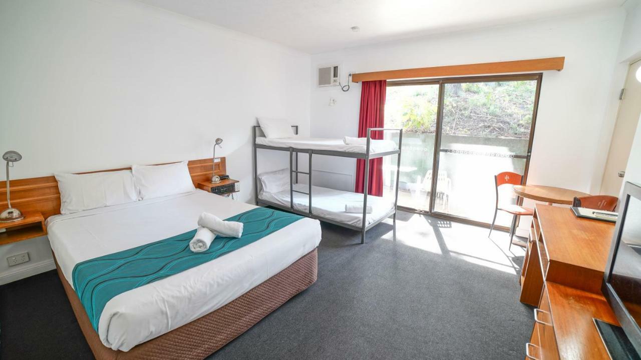Country 2 Coast Motor Inn Coffs Harbour Exterior photo