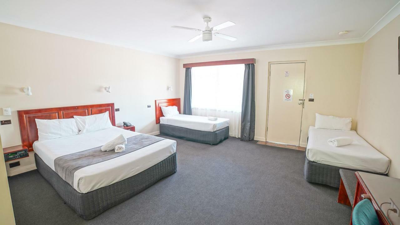 Country 2 Coast Motor Inn Coffs Harbour Exterior photo